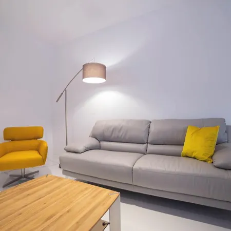 Uparthotel * Bucharest