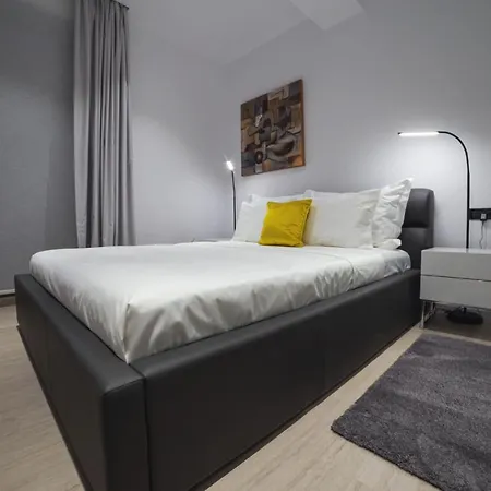 Uparthotel Aparthotel *