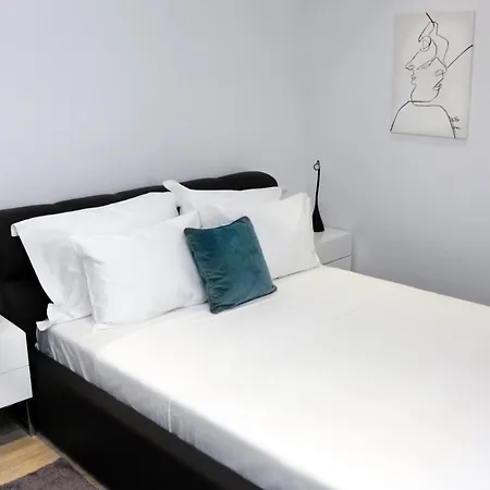 Uparthotel Aparthotel Bucharest