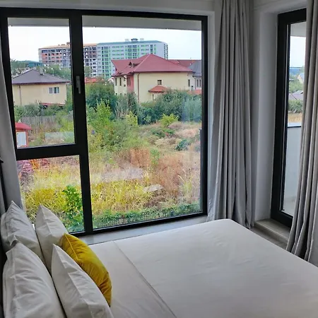 Uparthotel *